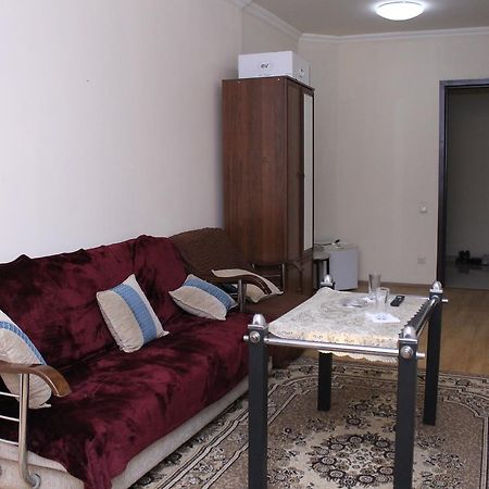 Hotel Hayat Batumi Esterno foto