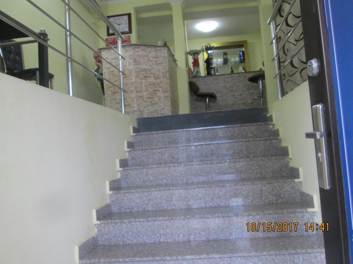 Hotel Hayat Batumi Esterno foto