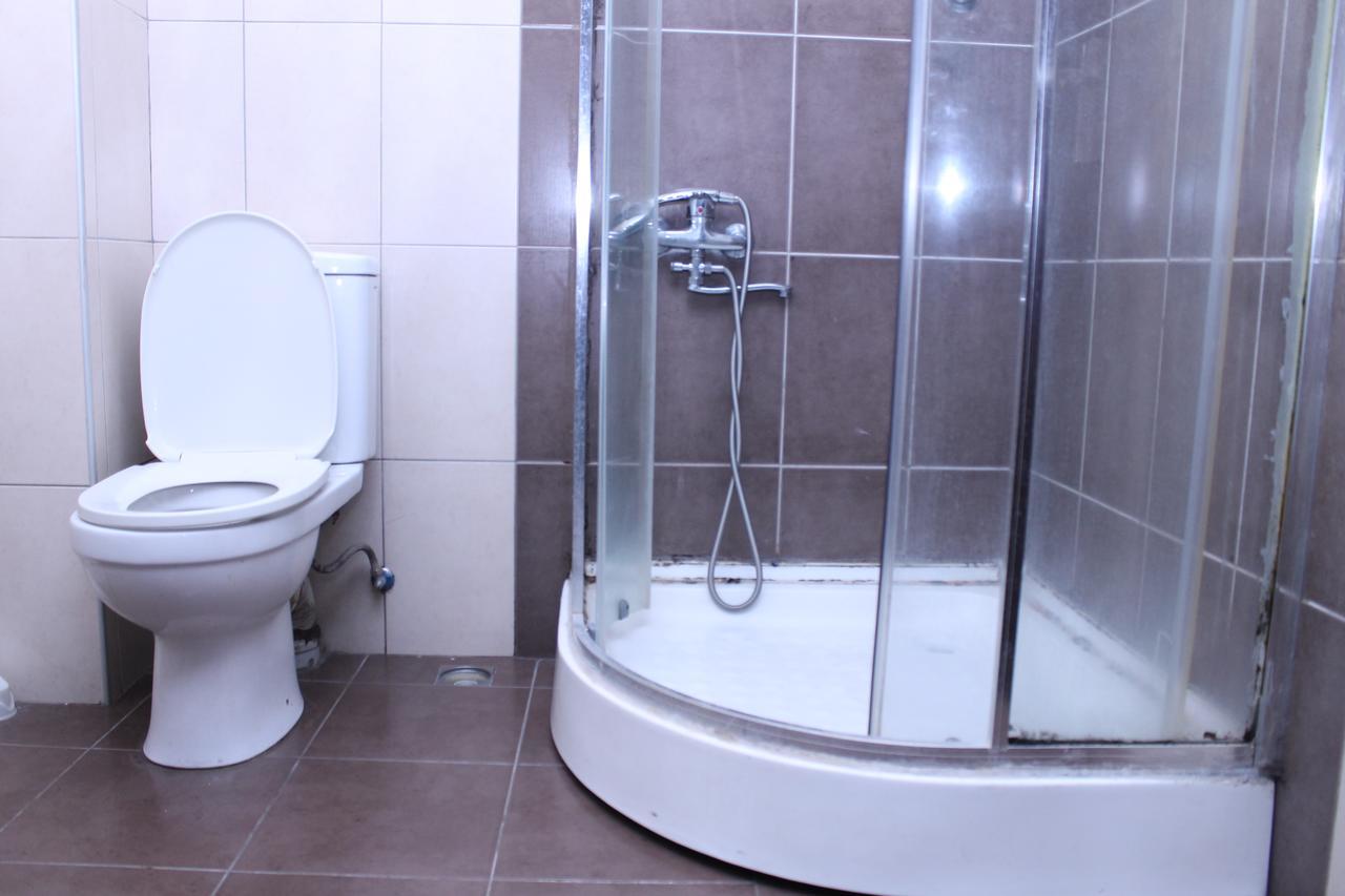 Hotel Hayat Batumi Esterno foto