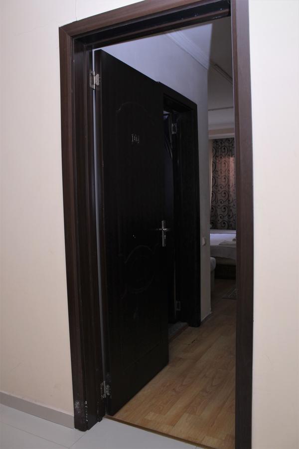 Hotel Hayat Batumi Esterno foto