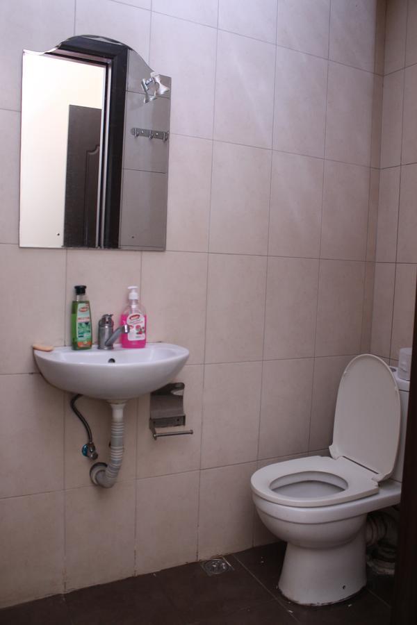 Hotel Hayat Batumi Esterno foto
