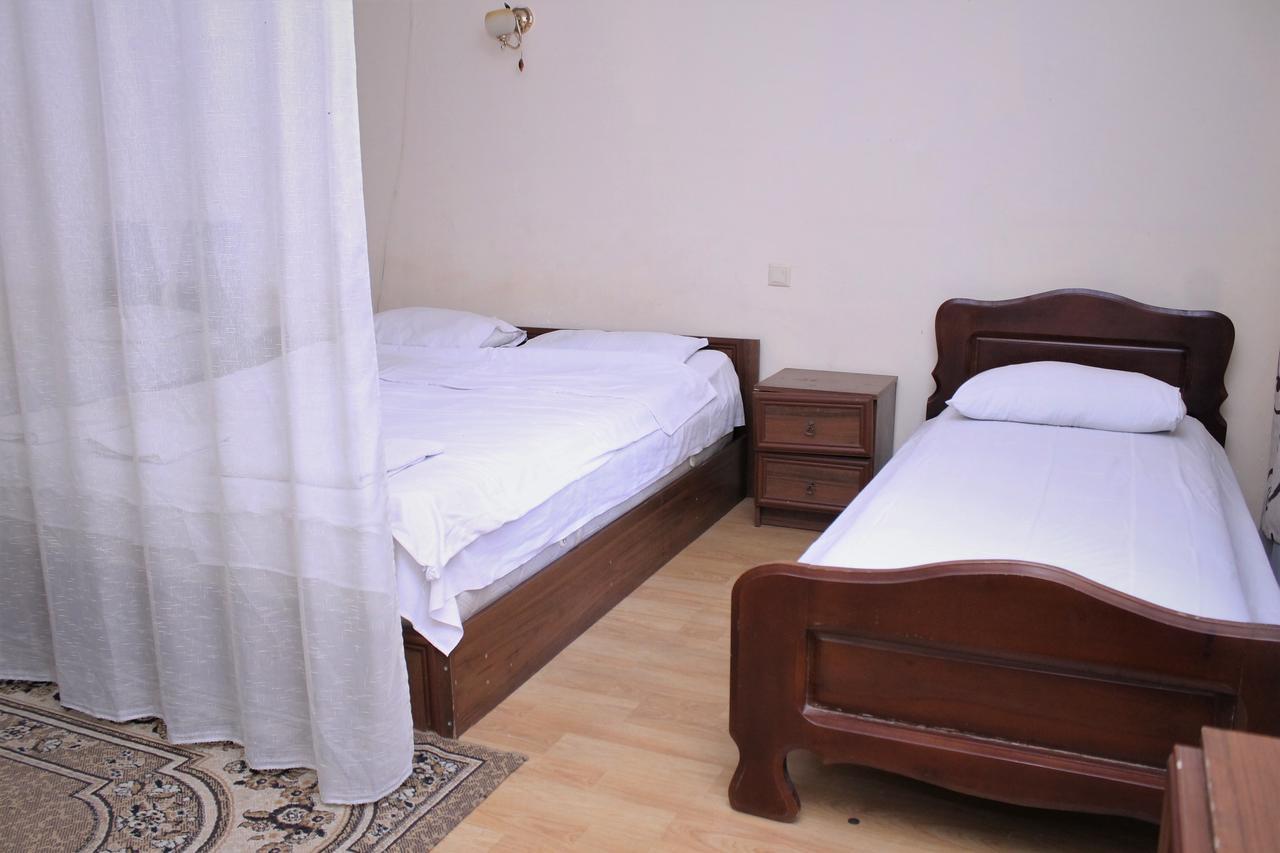 Hotel Hayat Batumi Esterno foto